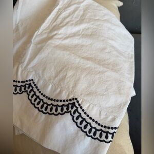 NWOT Rachel Ashwell White Pillowcase with Dark Navy Blue Embroidery